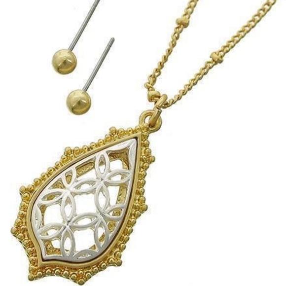 Stunning Teardrop Necklace Set - Picture 2 of 3